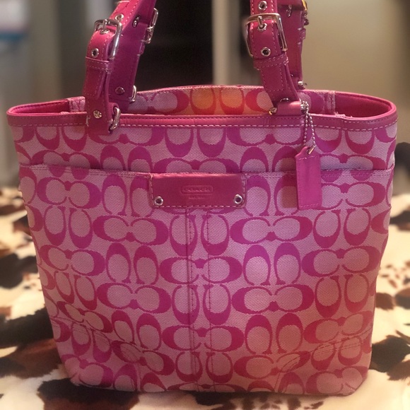 Coach Handbags - Coach purse